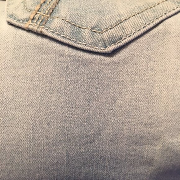 Wallflower Women’s Skinny Stretch Jeans - Picture 4 of 5